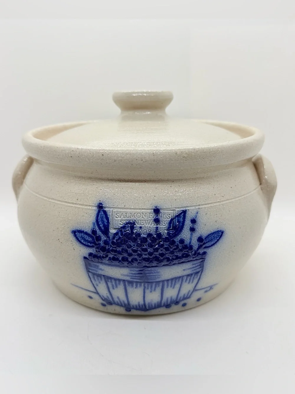2003 Salmon Falls Pottery Blueberry Basket Bean Pot Casserole Salt Glaze Large